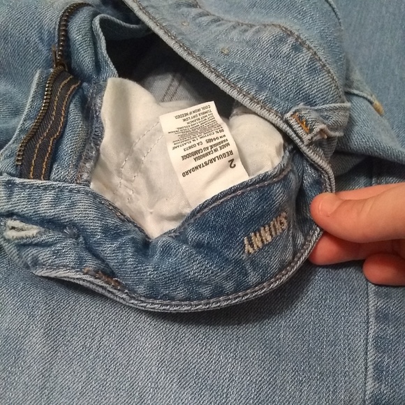 American Eagle Skinny Jeans - Picture 2 of 2